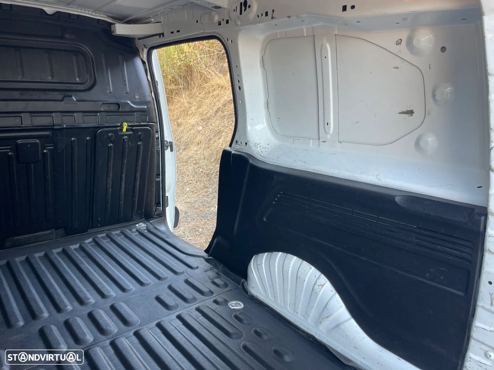 Citroën Berlingo 1.5 BlueHDI XL 3 Lugares C/IVA - 37