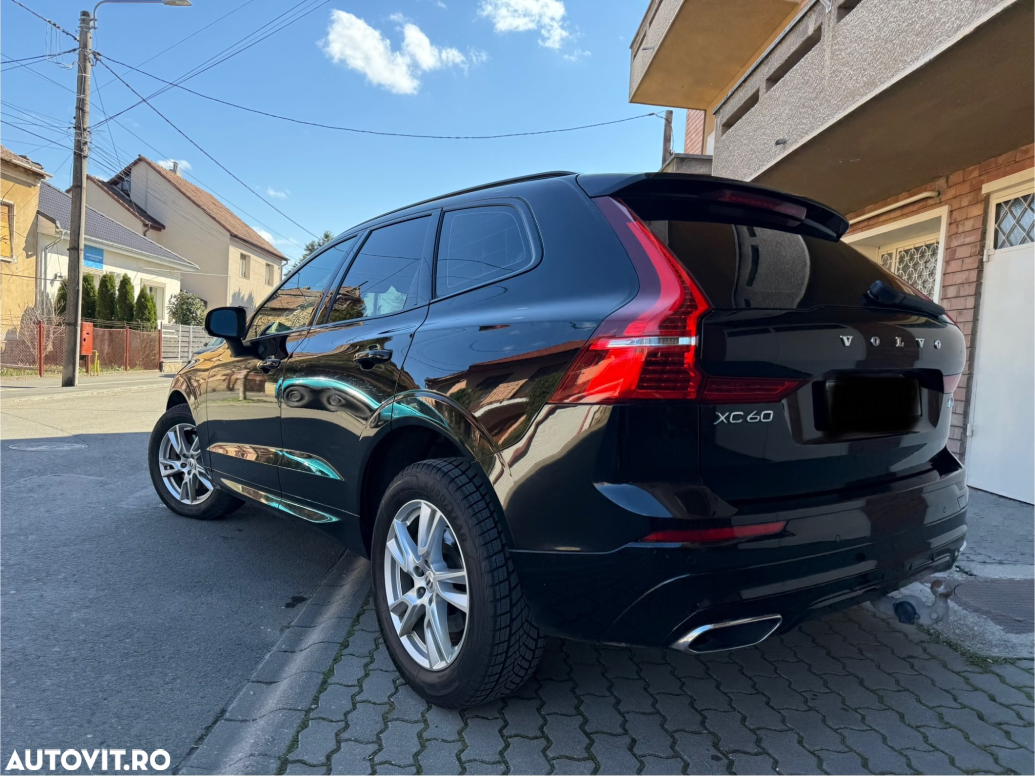 Volvo XC 60 D4 AWD R-Design - 25