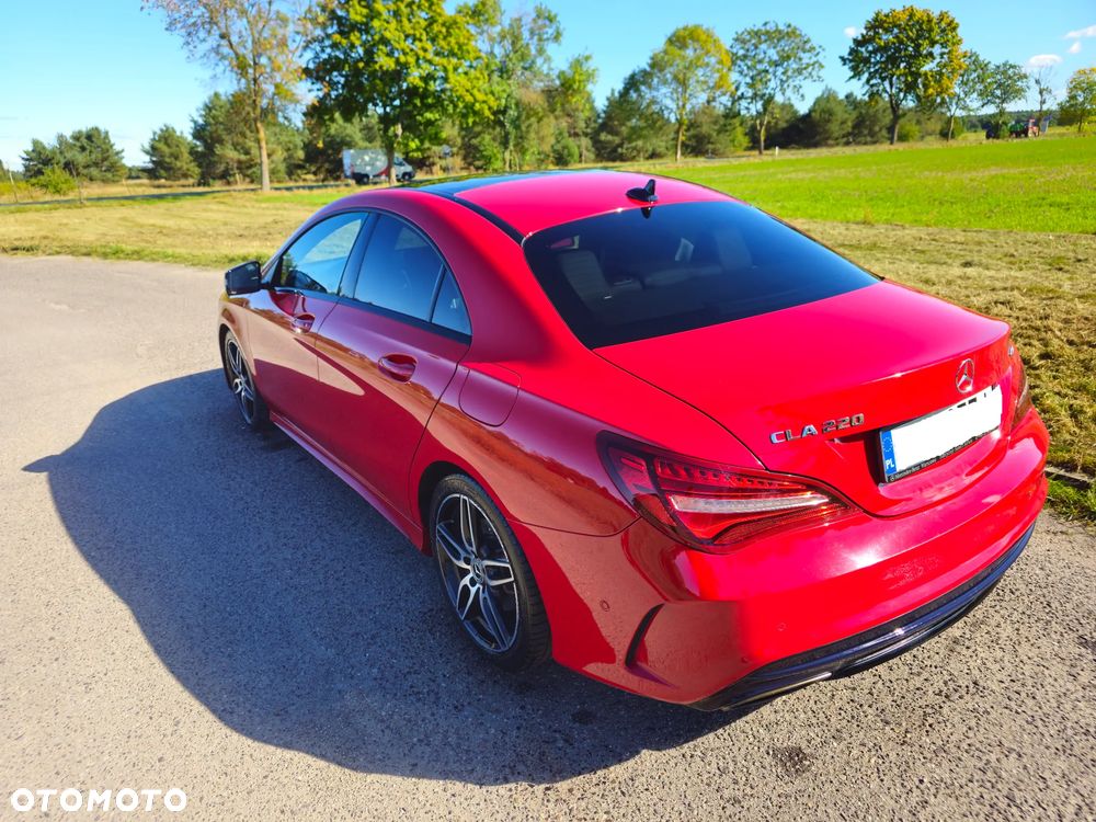 Mercedes-Benz CLA 220 4-Matic AMG Line - 2