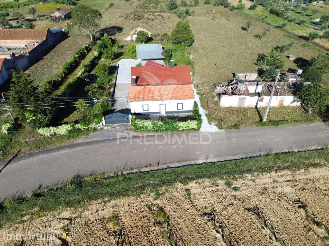 Moradia T3 com terreno e poço Casével - Santarém - Grande imagem: 2/40