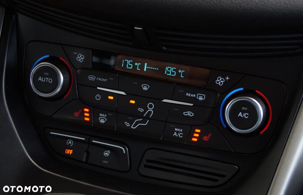 Ford Kuga - 38