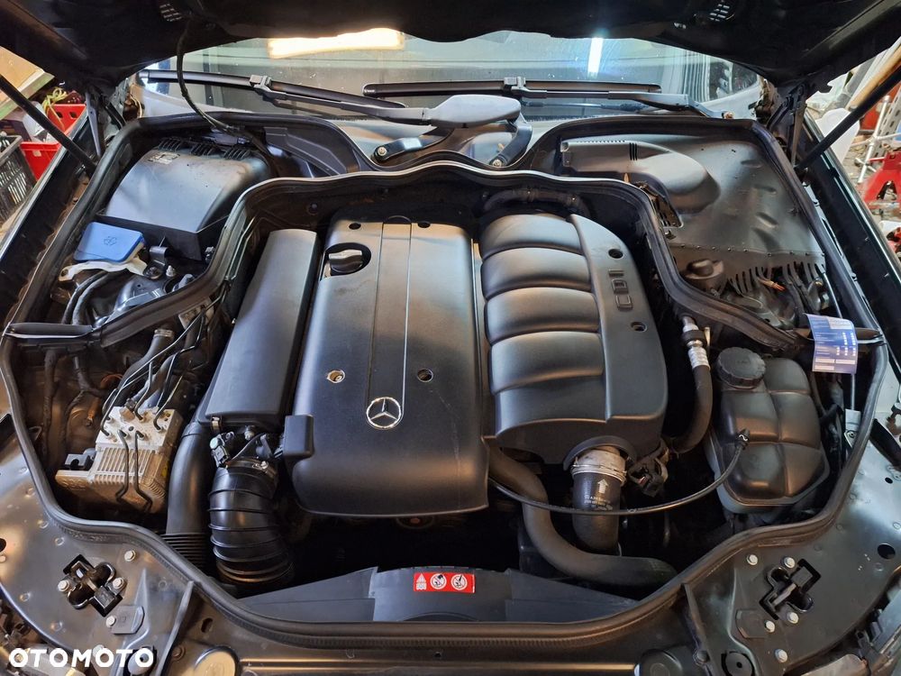 Mercedes-Benz Klasa E 220 CDI Classic DPF - 39