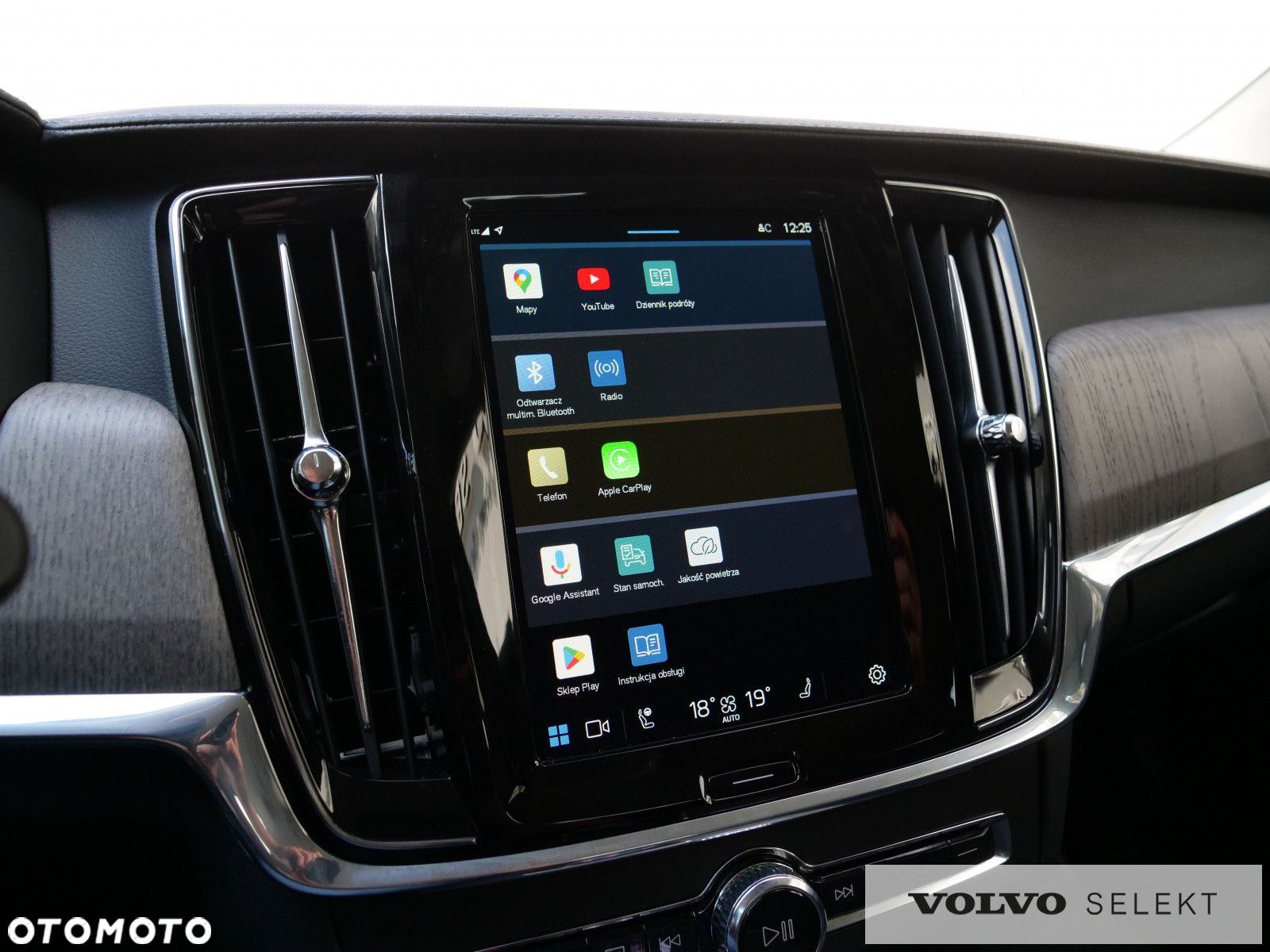 Volvo V90 Cross Country - 25