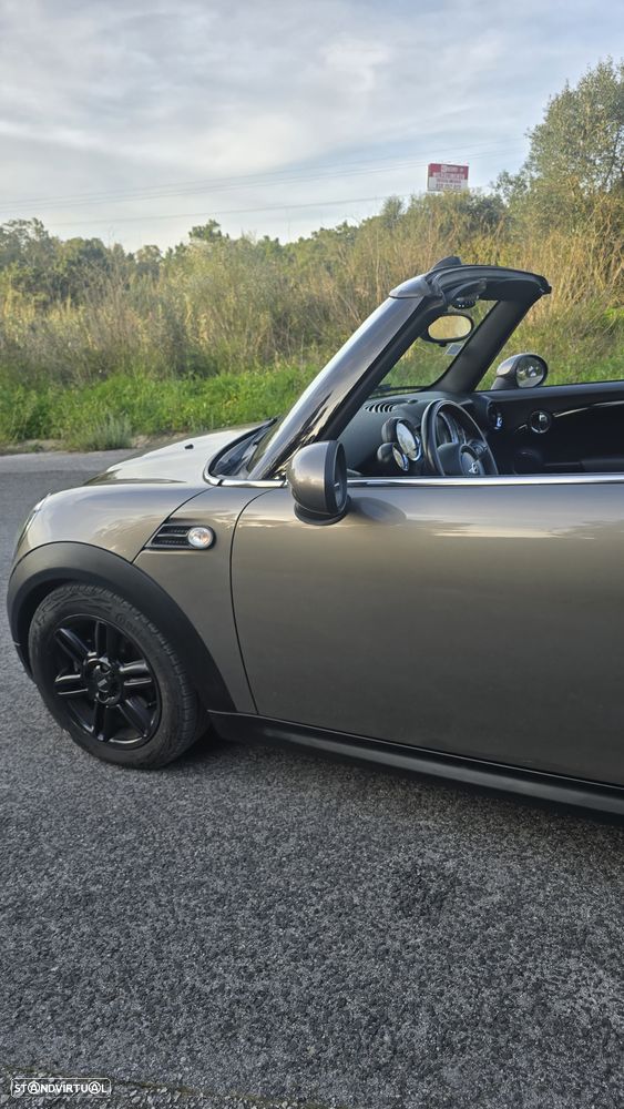 MINI Cabrio Cooper D Auto - 17