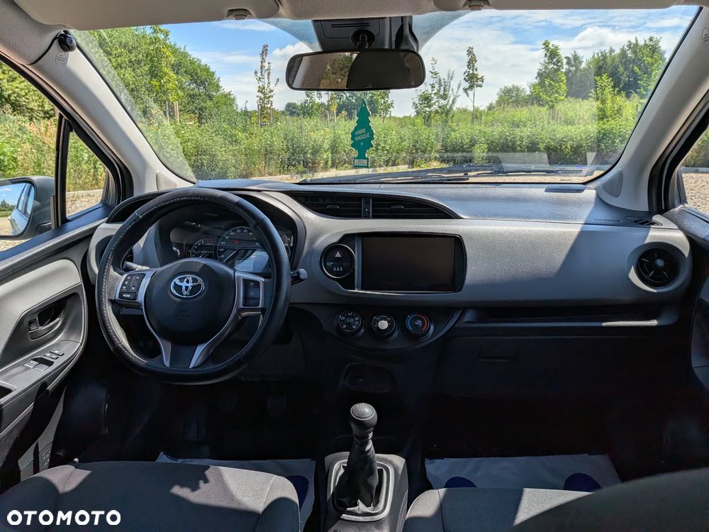 Toyota Yaris 1.5 Premium - 6