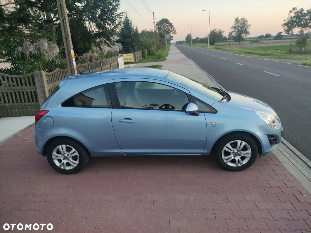 Opel Corsa - 18