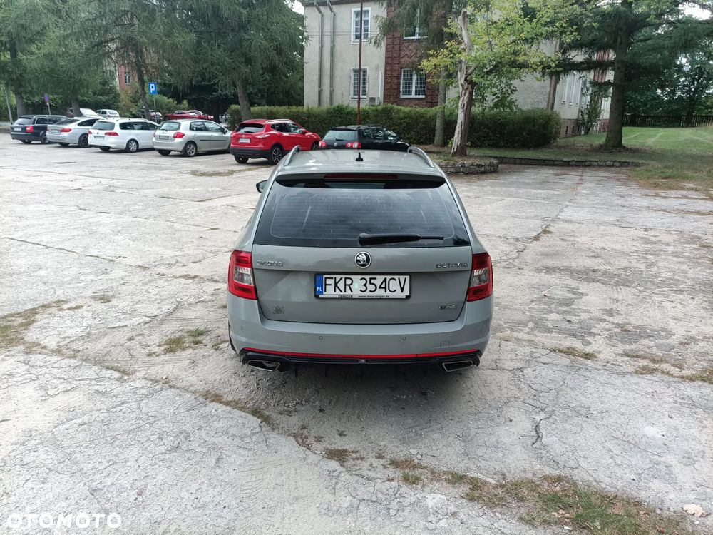 Skoda Octavia 2.0 TDI RS DSG - 4