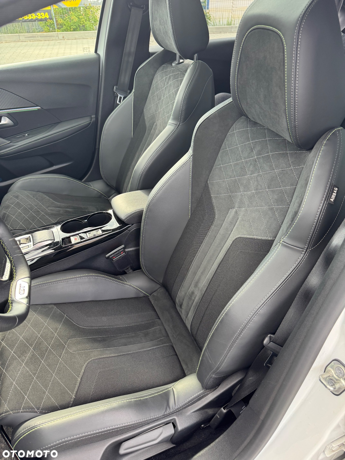 Peugeot 208 e-208 GT Pack - 10