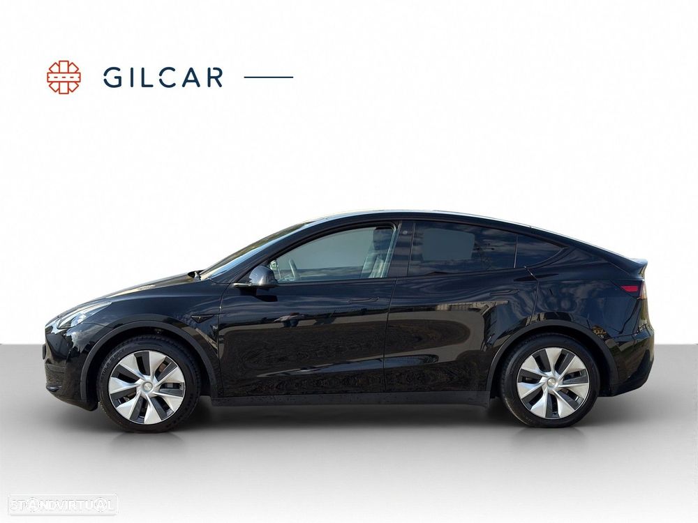 Tesla Model Y Standard RWD - 4