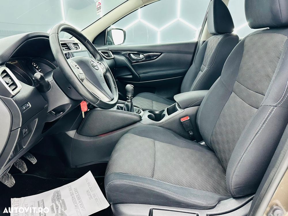 Nissan Qashqai 1.5 DCI N-Connecta - 14
