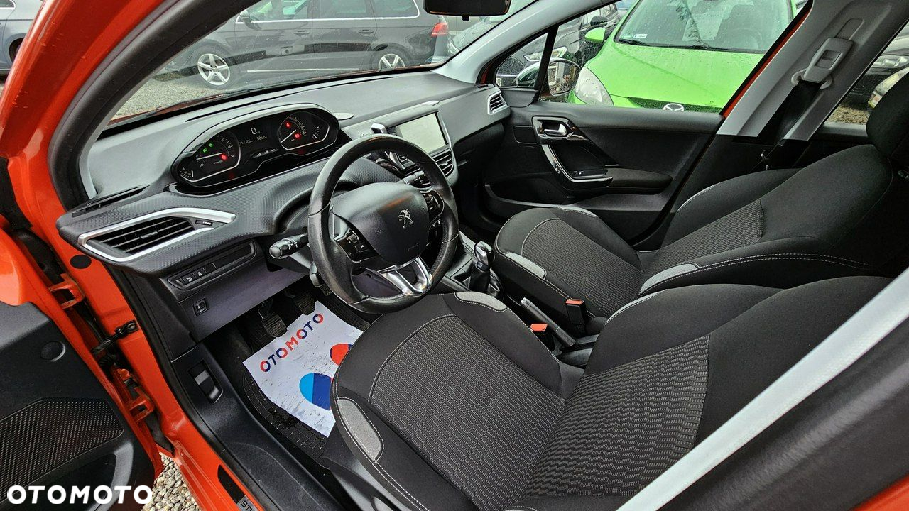 Peugeot 208 - 21