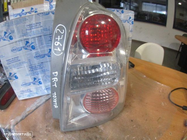 Farol Tras 815510F06000 TOYOTA COROLLA 2 VERSO FASE 2 2007 2.2 D4D 136CV 5P PRETO DRT FARBA - 1