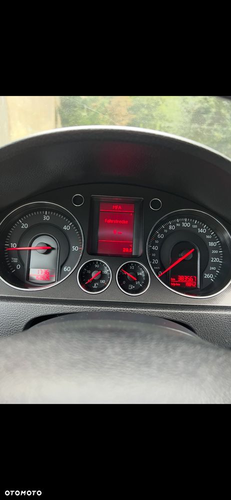 Volkswagen Passat 1.9 TDI Comfortline - 2