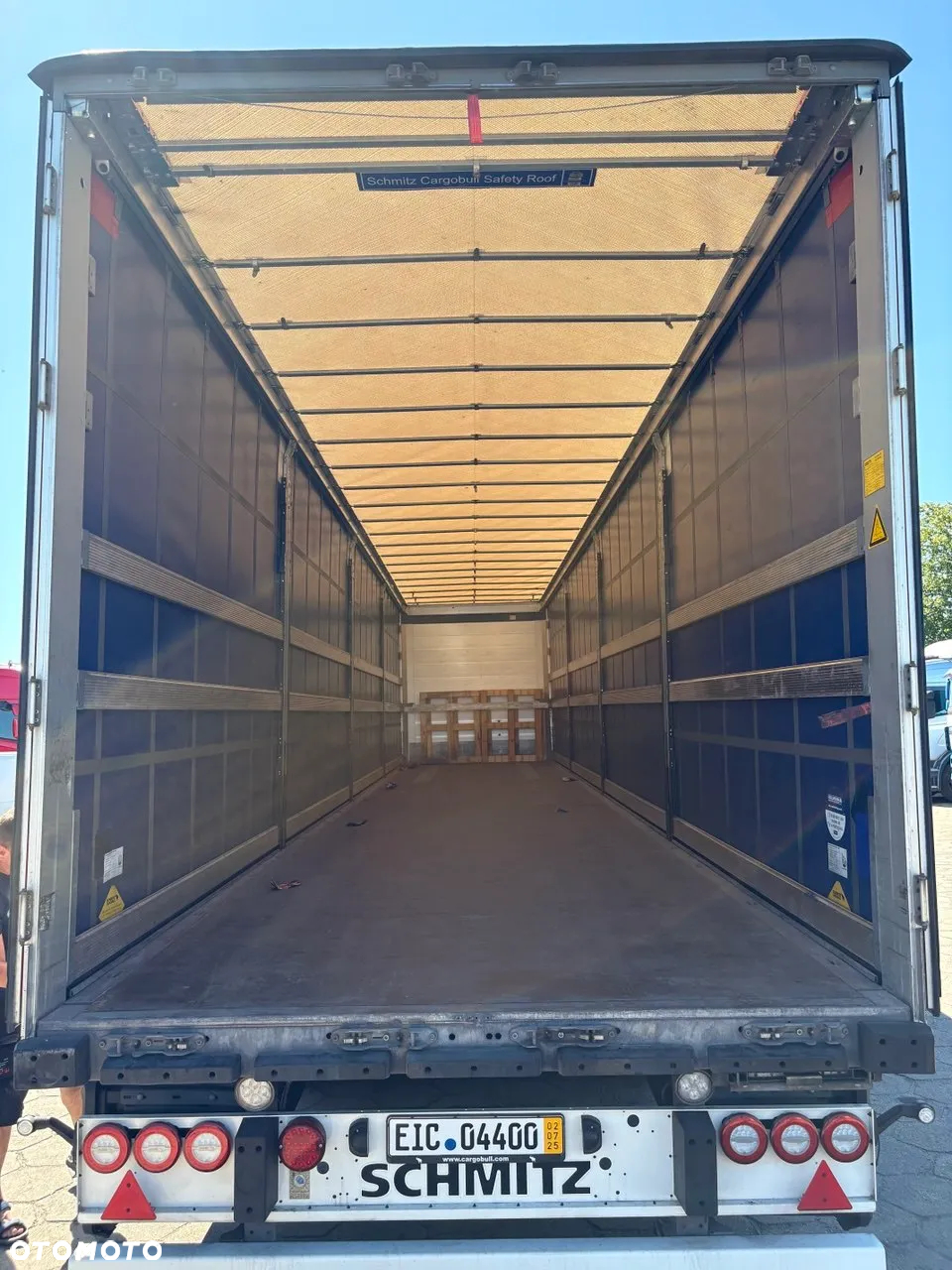 Schmitz Cargobull SCB - 6
