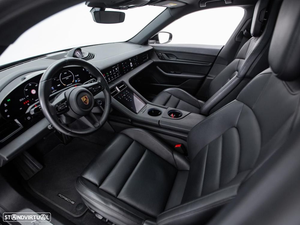 Porsche Taycan 4S - 9