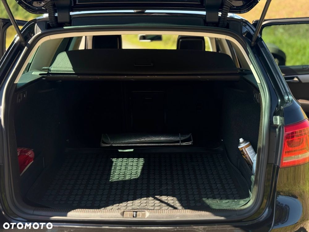 Volkswagen Passat - 8