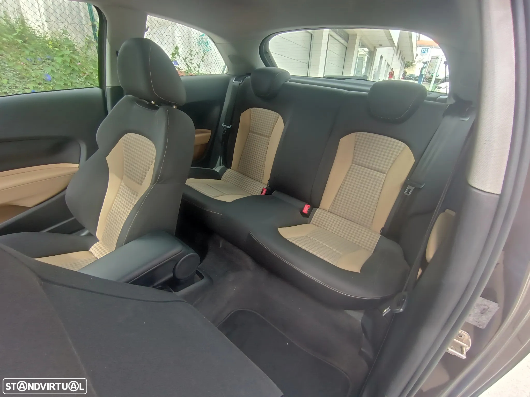 Audi A1 1.6 TDI Sport - 23
