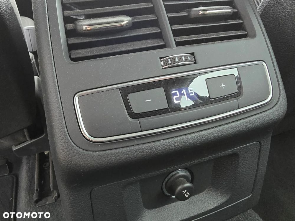 Audi A4 Avant 35 TFSI S line - 32