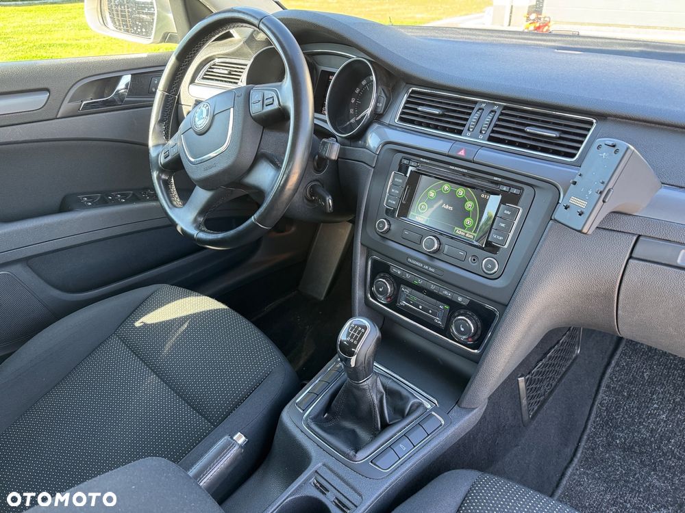 Skoda Superb 2.0 TDI Ambition - 30