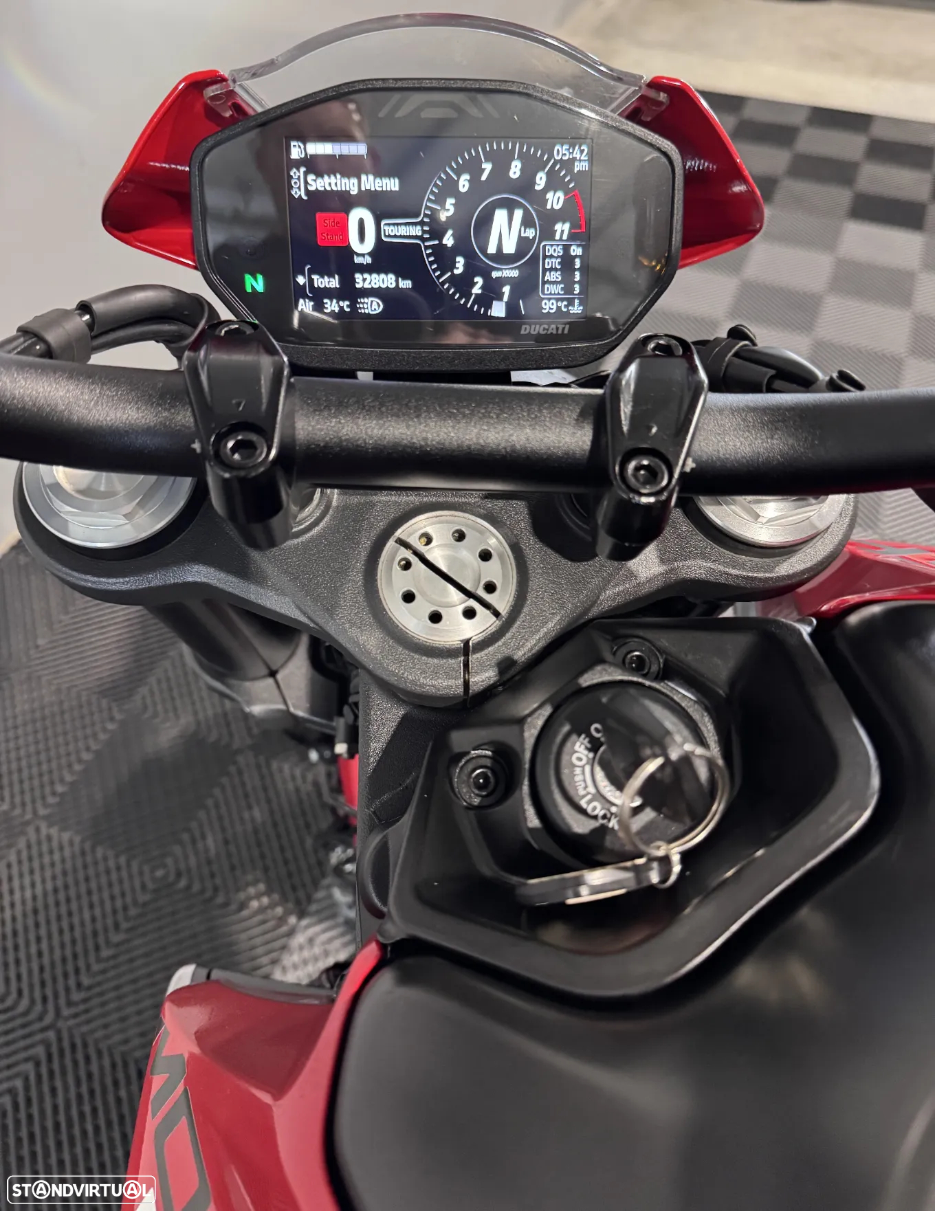 Ducati Monster 937 - 38