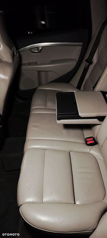 Volvo V70 2.0T Kinetic - 23