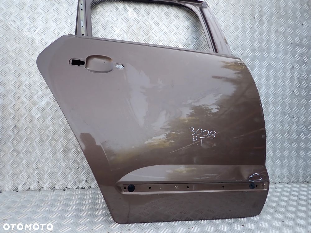 DRZWI PRAWY TYŁ PEUGEOT 3008 RADOM