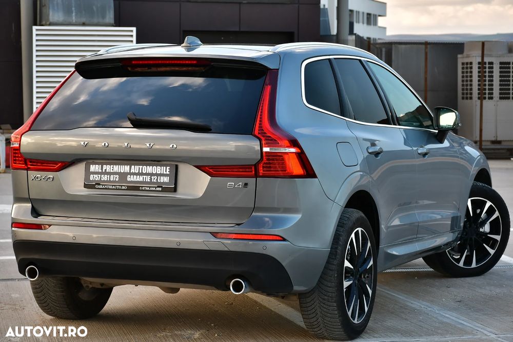 Volvo XC 60 B4 D AWD Geartronic Momentum Pro - 5