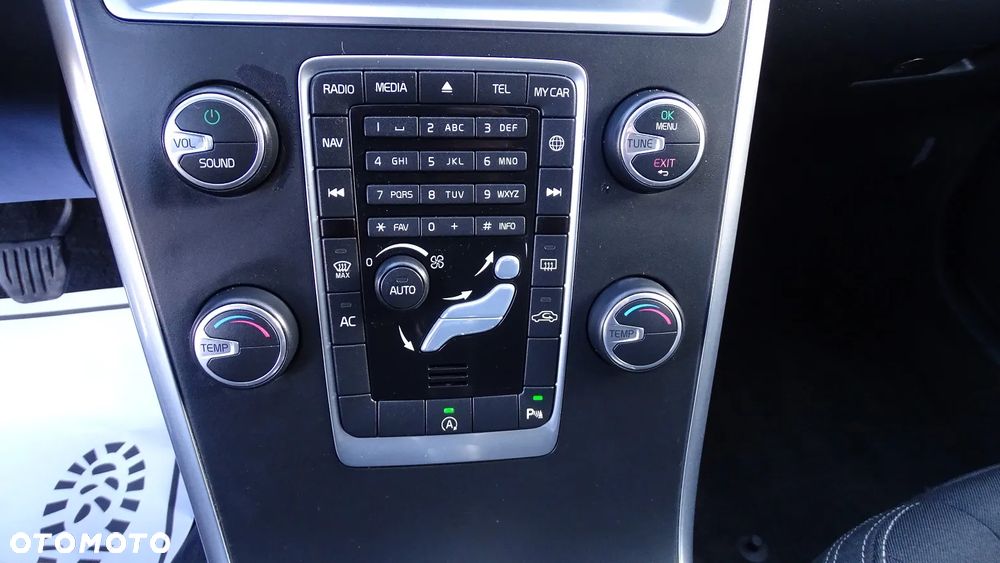 Volvo XC 60 D3 Base - 18