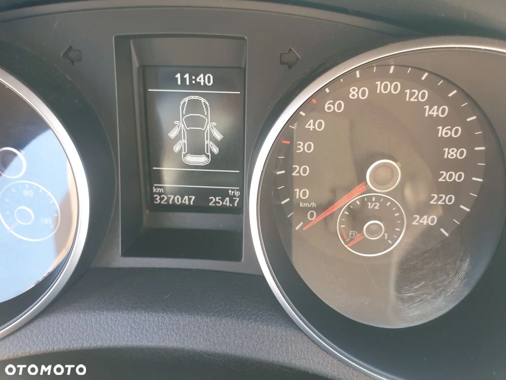 Volkswagen Golf 1.6 TDI Trendline - 6