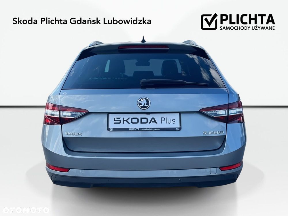 Skoda Superb 2.0 TSI L&K DSG - 37