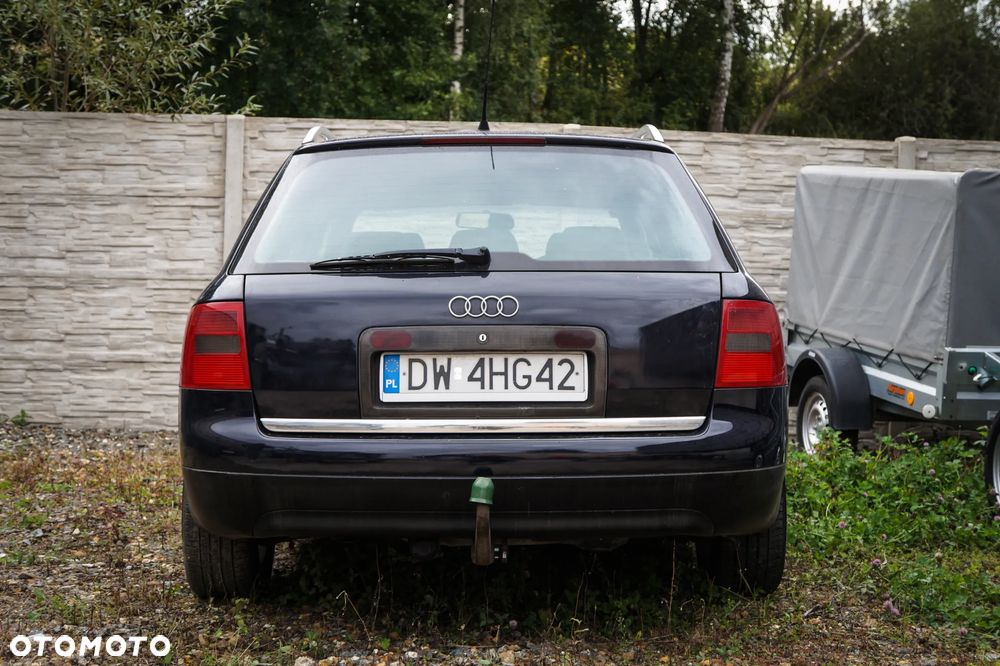 Audi A6 Avant 2.5 TDI - 4