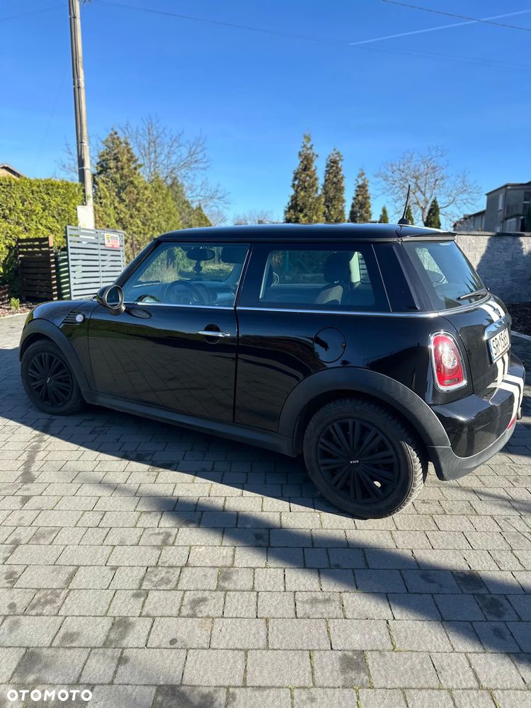 MINI Cooper Standard - 5