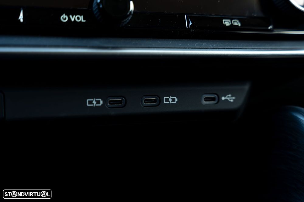 Lexus RZ 300e - 23