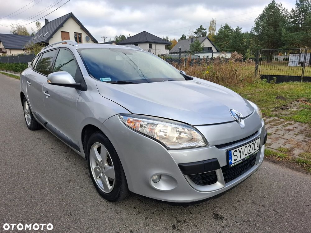 Renault Megane 2011 photo 2