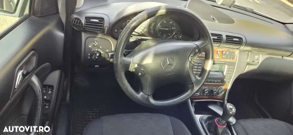 Mercedes-Benz C 200 CDI Classic - 15