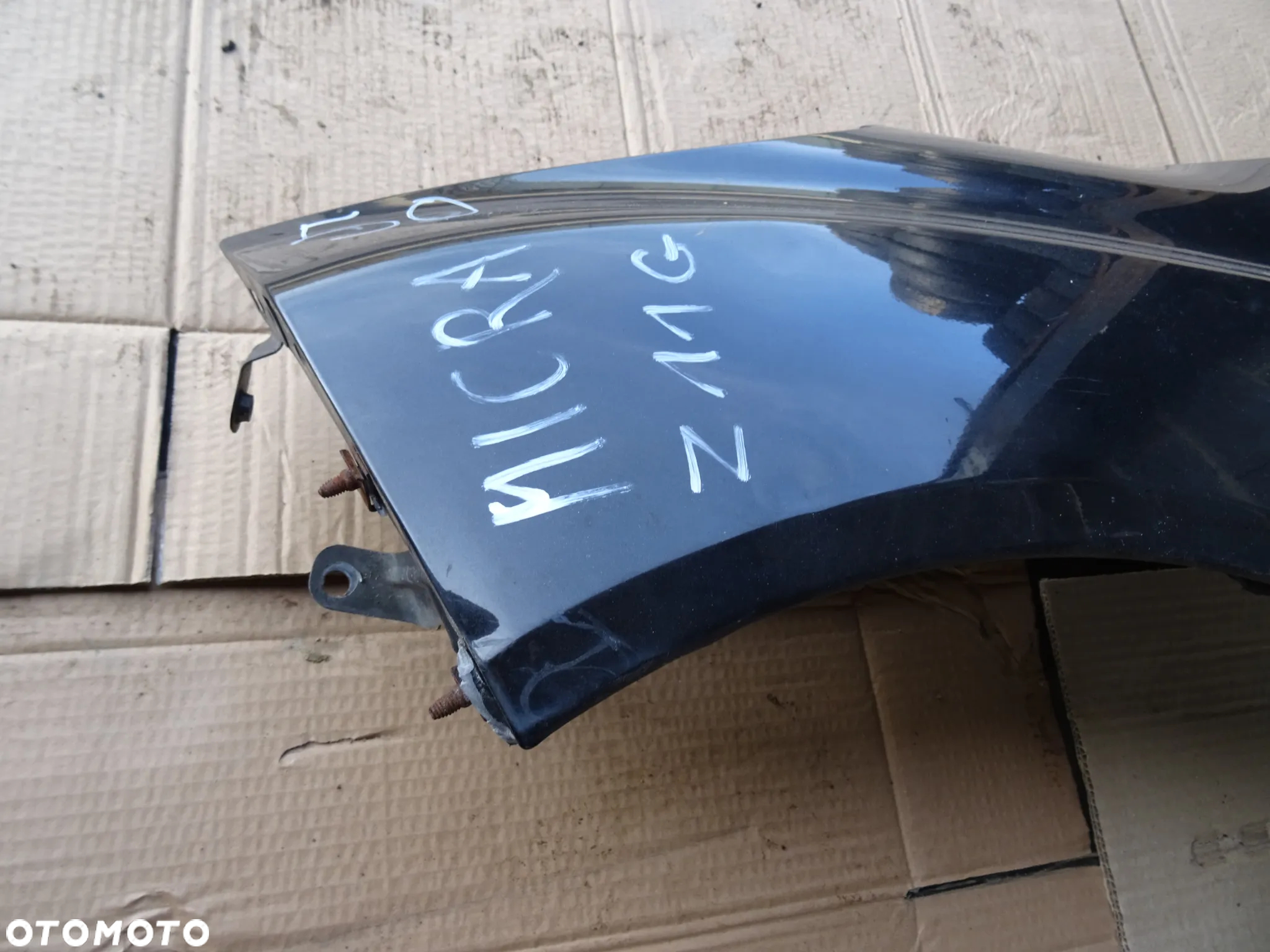 Błotnik Lewy Przód Nissan Micra K12 Z11G - 2