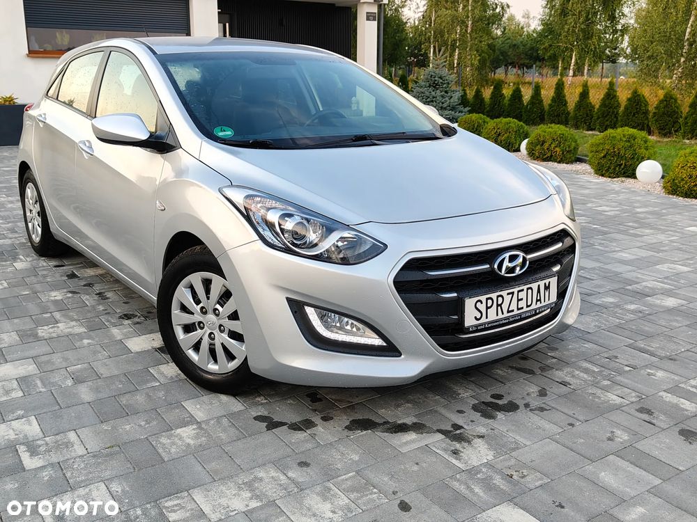 Hyundai i30 blue 1.4 Classic - 1