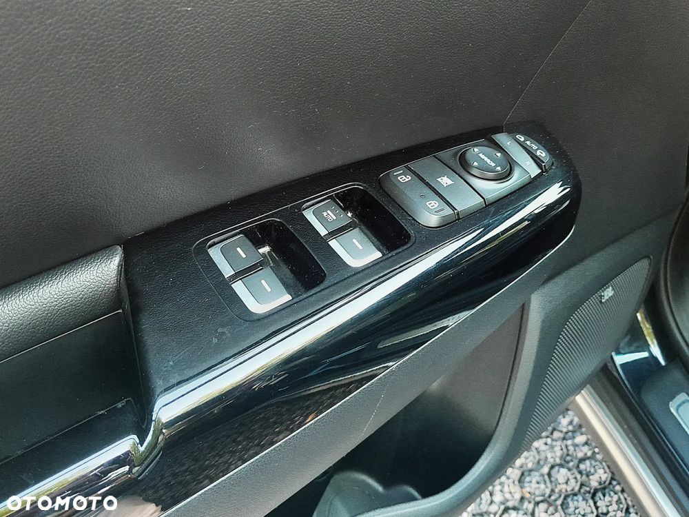 Kia Sportage 1.6 T-GDI AWD GT LINE - 13