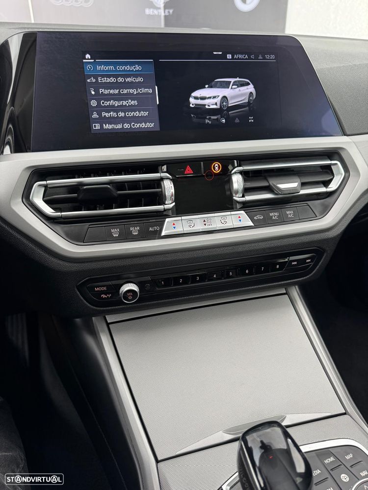 BMW 330 e Touring Line Sport Auto - 13