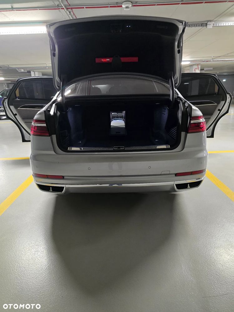 Audi A8 - 2