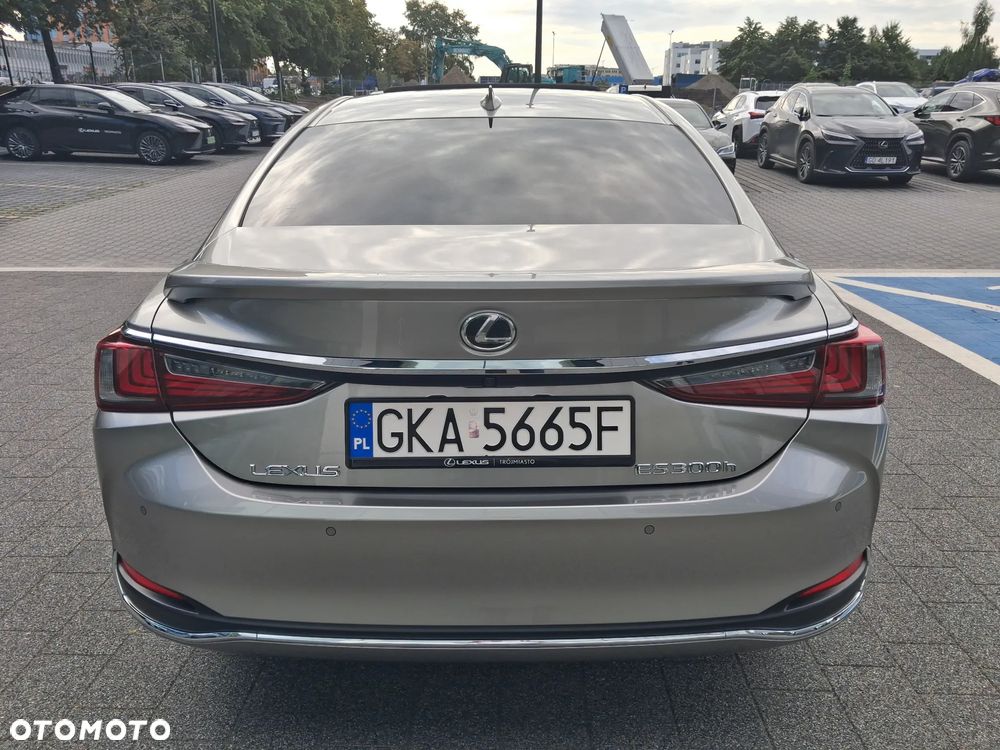Lexus ES 300h Prestige - 7