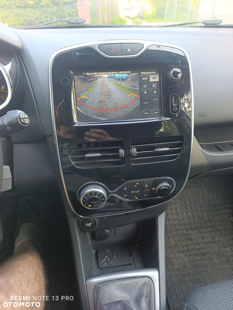 Renault Clio dCi 75 Stop & Start Expression - 11