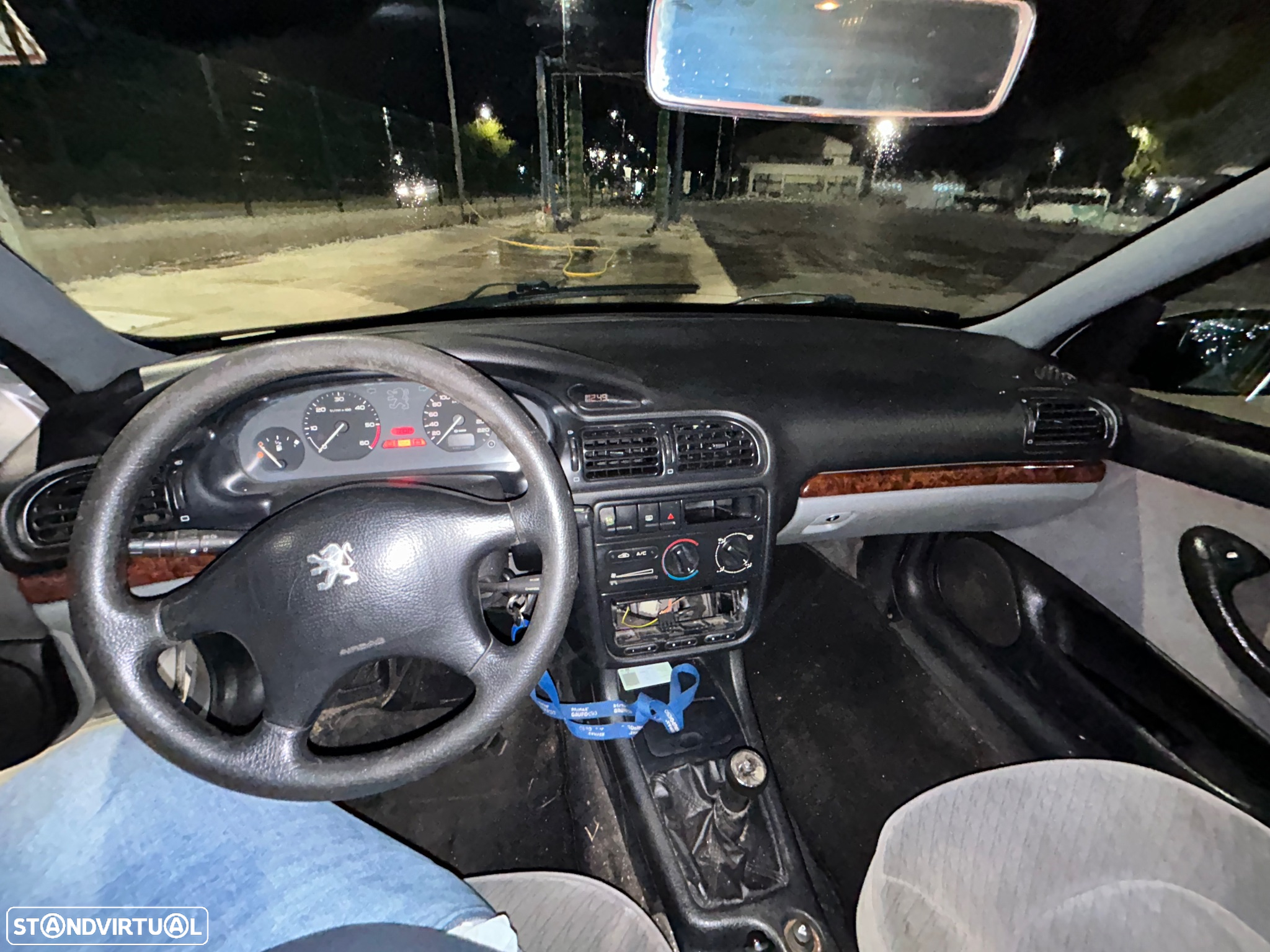 Peugeot 406 1.9 TD Executive - 10