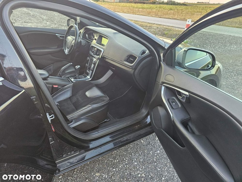 Volvo V40 - 16