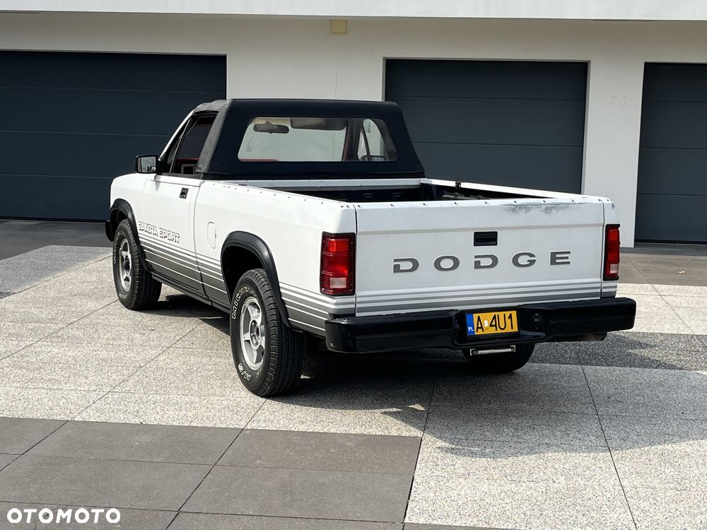 Dodge Dakota - 7