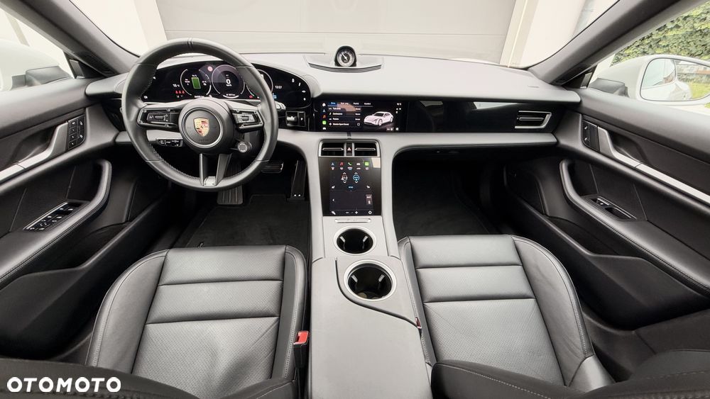 Porsche Taycan 105kWh 4 - 13