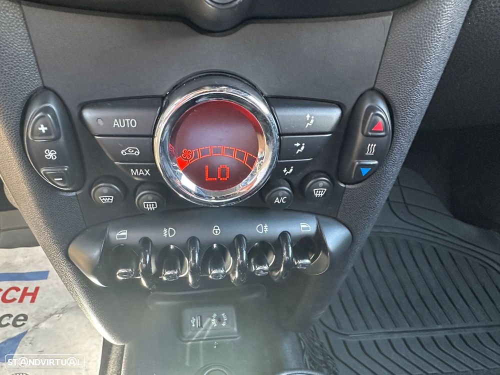 MINI 3 Portas Cooper D - 18