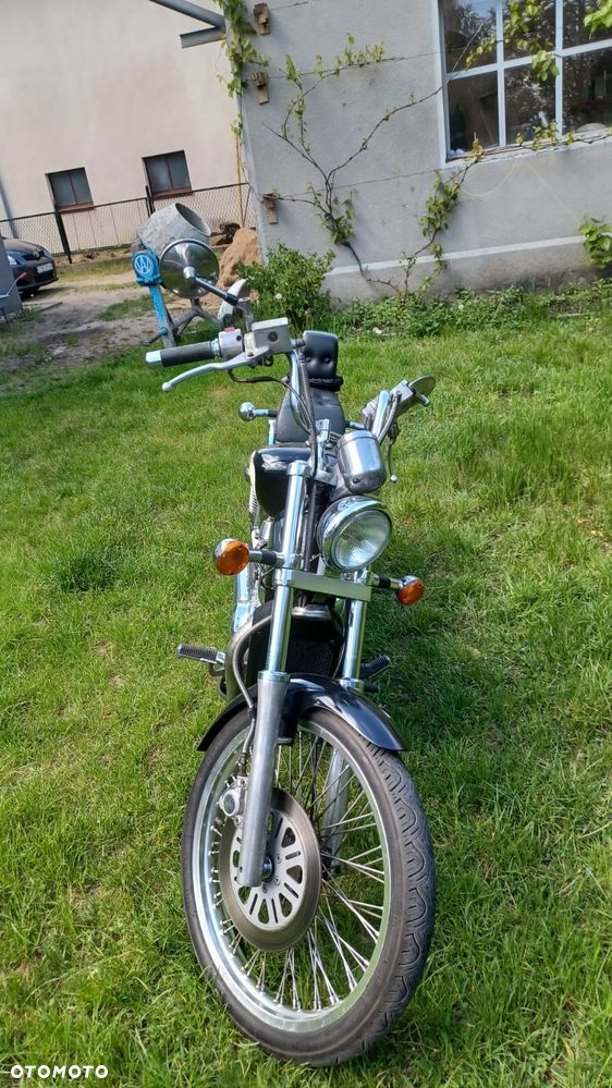 Suzuki VS - 3