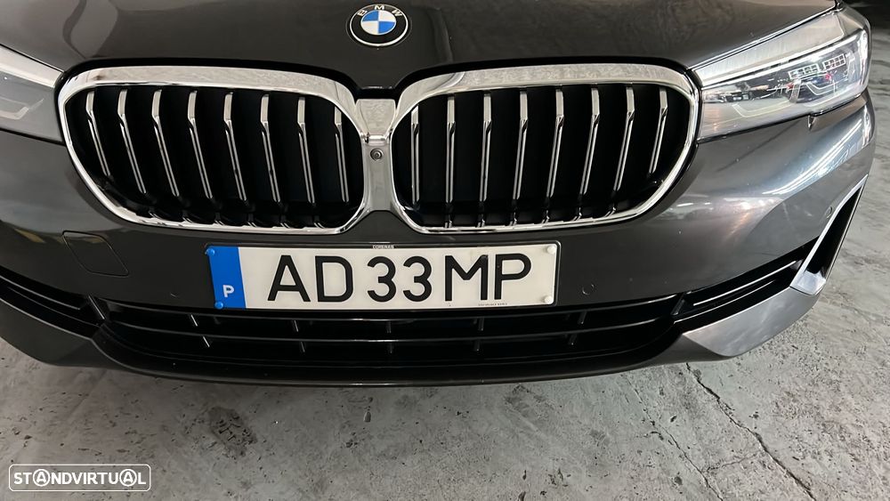 BMW 530 e Line Luxury - 14