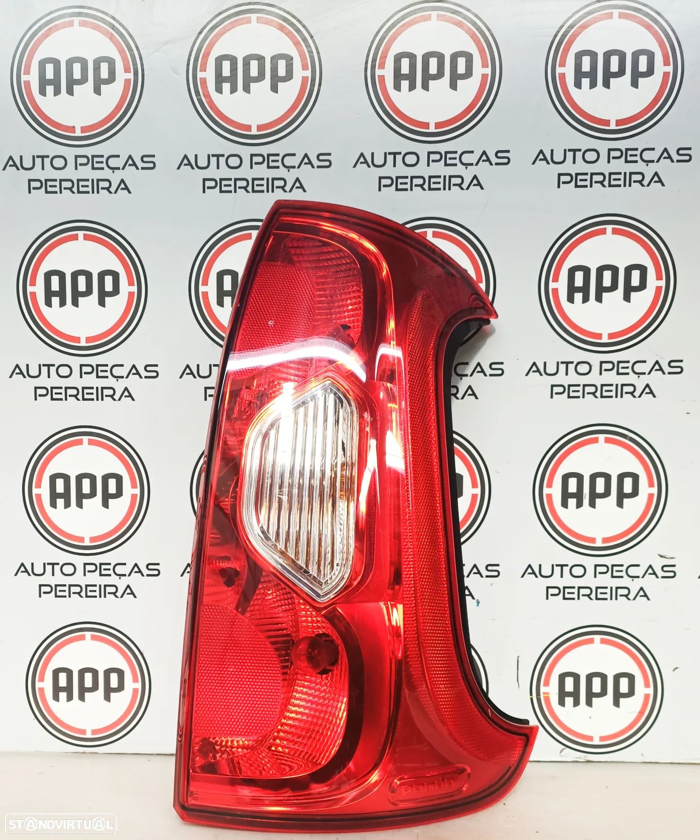Farolim traseiro direto Fiat Panda de 2018. - 1